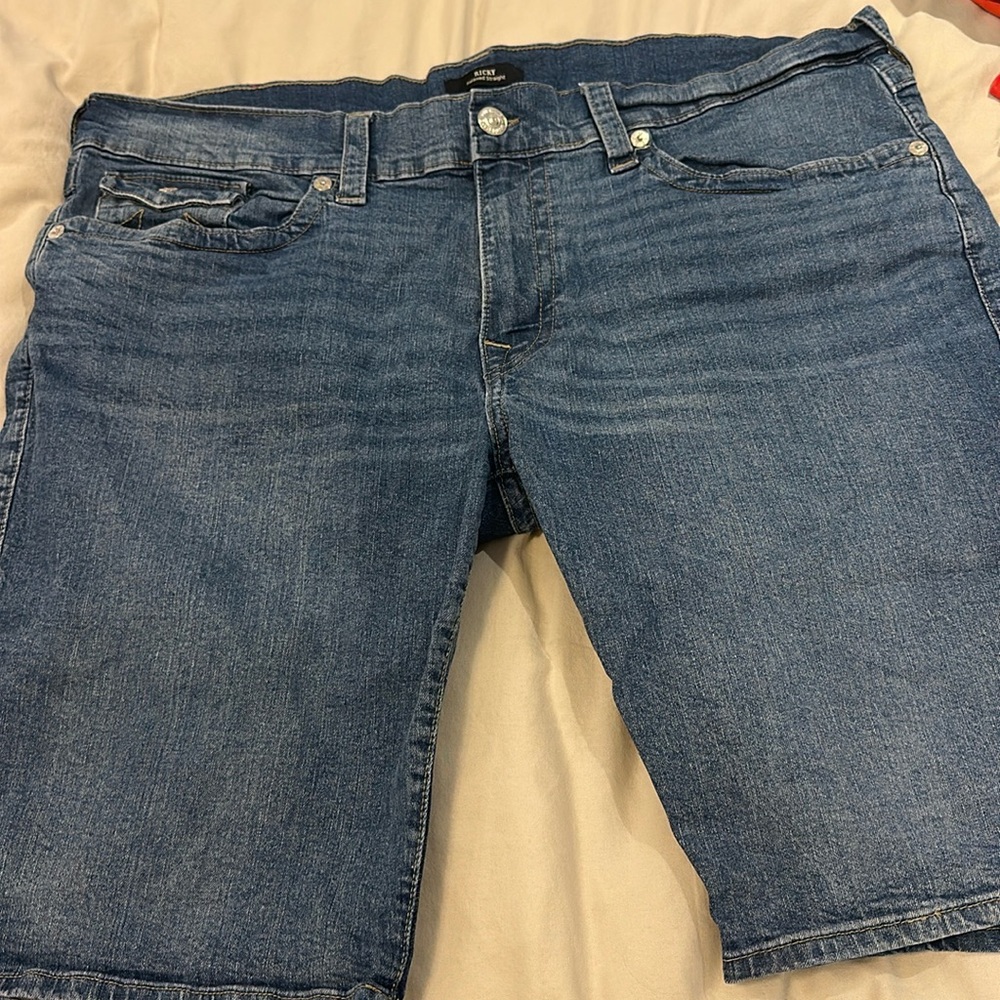 True religion short
